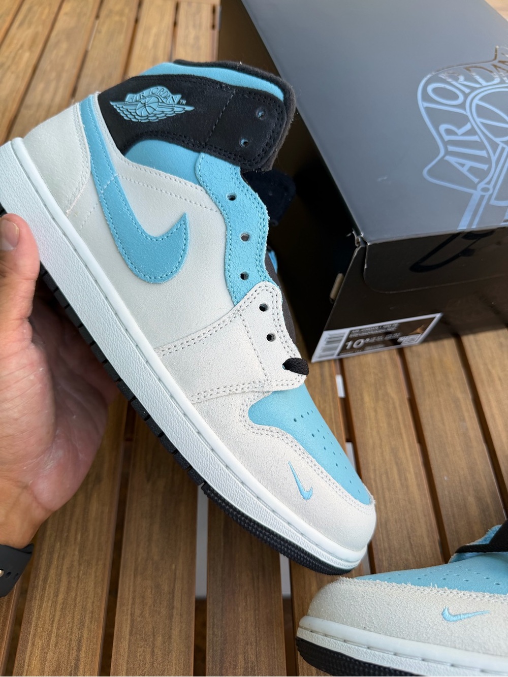 Nike Jordan 1 mid blue chill size 10 - Picture 2 of 5